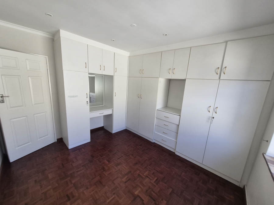 To Let 3 Bedroom Property for Rent in Rylands Western Cape